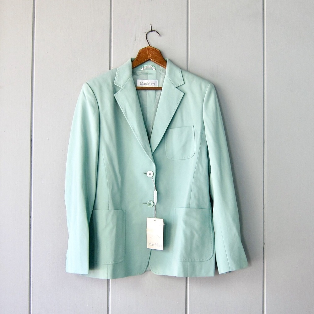 Vintage Max Mara Mint Green Suit with Seam Details (Size 40)